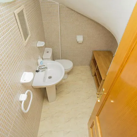 223 Linde Beautiful Alicante-holiday